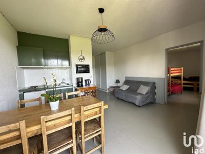 Appartement 2 pièces de 38 m² à Montclar (04140)