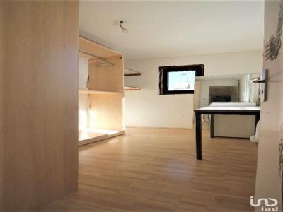 Appartement 3 pièces de 101 m² à Millau (12100)