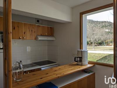 Appartement 3 pièces de 39 m² à Montbrun-les-Bains (26570)