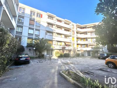 Appartement 3 pièces de 54 m² à Nîmes (30000)