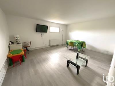 Appartement 3 pièces de 61 m² à Lognes (77185)