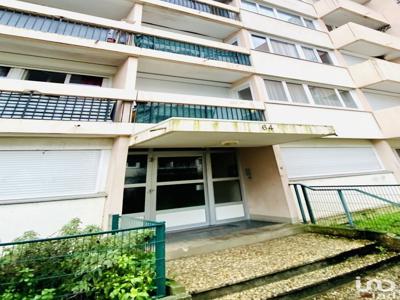 Appartement 3 pièces de 66 m² à Les Ulis (91940)