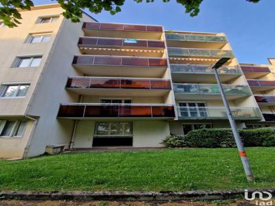 Appartement 3 pièces de 67 m² à Caen (14000)