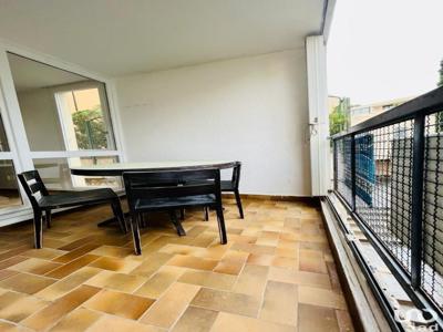 Appartement 3 pièces de 67 m² à Carros (06510)