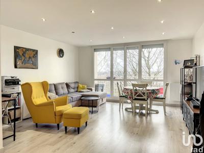 Appartement 3 pièces de 69 m² à Corbeil-Essonnes (91100)