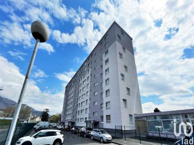 Appartement 3 pièces de 69 m² à Fontaine (38600)
