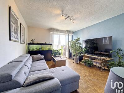 Appartement 3 pièces de 70 m² à Moulins (03000)