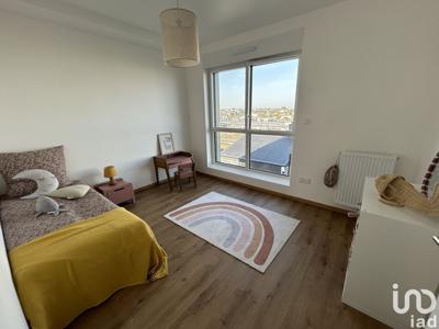 Appartement 3 pièces de 77 m² à Bordeaux (33000)