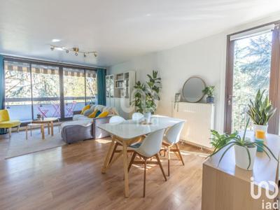 Appartement 4 pièces de 80 m² à Méry-sur-Oise (95540)