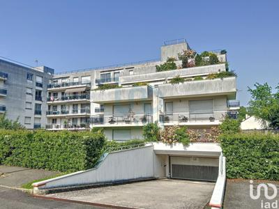 Appartement 4 pièces de 84 m² à Évry (91000)