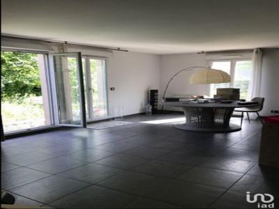 Appartement 5 pièces de 85 m² à Corbeil-Essonnes (91100)