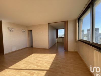 Appartement 5 pièces de 92 m² à Bobigny (93000)