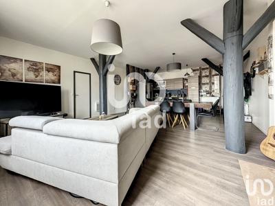 Appartement 5 pièces de 99 m² à Châlons-en-Champagne (51000)
