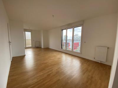 Location appartement 5 pièces 92.7 m²