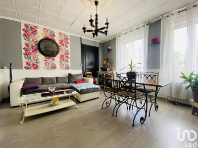 Maison 3 pièces de 83 m² à Bogny-sur-Meuse (08120)