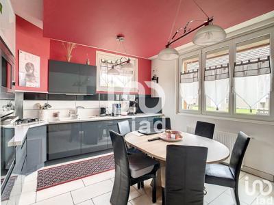 Maison 4 pièces de 93 m² à Froncles (52320)