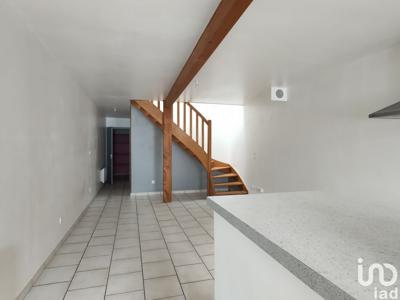 Maison 4 pièces de 95 m² à Colombier-le-Jeune (07270)