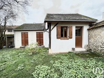 Maison 5 pièces de 117 m² à Montereau-Fault-Yonne (77130)