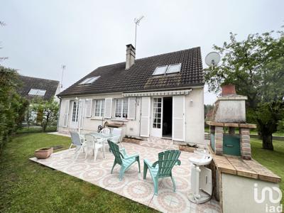 Maison 5 pièces de 118 m² à Cambronne-lès-Ribécourt (60170)
