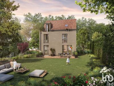 Maison 6 pièces de 121 m² à Versailles (78000)