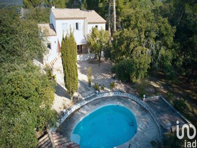 Maison 6 pièces de 152 m² à Lourmarin (84160)