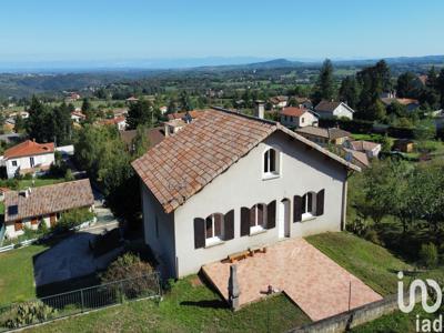 Maison 7 pièces de 161 m² à Roiffieux (07100)