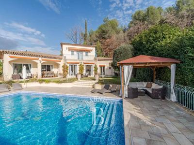 Maison à vendre à Valbonne