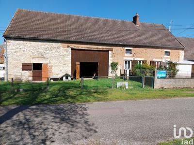 Maison de campagne 4 pièces de 128 m² à Charnay-lès-Chalon (71350)
