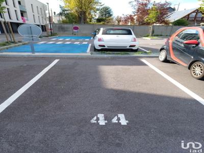 Parking/garage/box de 12 m² à Bois-Guillaume (76230)