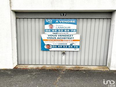 Parking/garage/box de 17 m² à La Rochelle (17000)