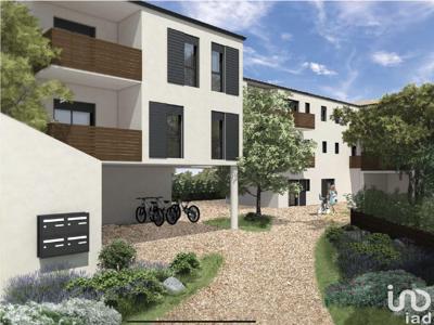 Parking/garage/box de 28 m² à Saint-Rémy-de-Provence (13210)