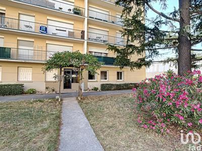 Appartement 4 pièces de 80 m² à Villeurbanne (69100)