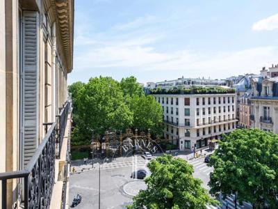 Appartement de luxe de 5 chambres en vente à Champs-Elysées, Madeleine, Triangle d’or, Paris, Île-de-France