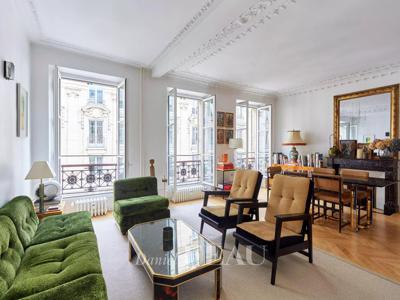 2 bedroom luxury Flat for sale in Saint-Germain, Odéon, Monnaie, France