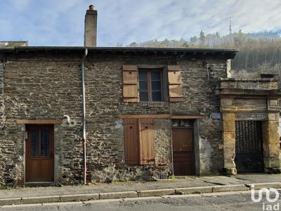 Maison 2 pièces de 60 m² à Bogny-sur-Meuse (08120)