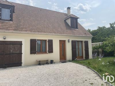 Maison 6 pièces de 110 m² à Châtillon-la-Borde (77820)