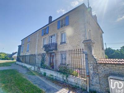 Maison 9 pièces de 280 m² à Châteauvillain (52120)
