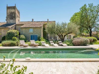 Luxury Farmhouse for sale in Cabrières-d'Avignon, French Riviera