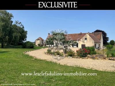 7 room luxury House for sale in Fontainebleau, France