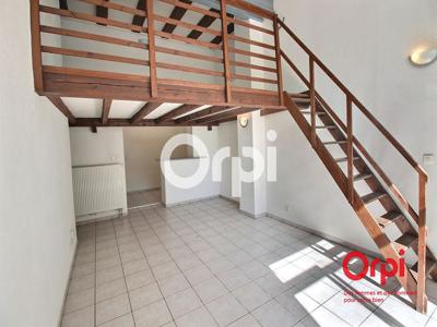 Location appartement 3 pièces 65.5 m²