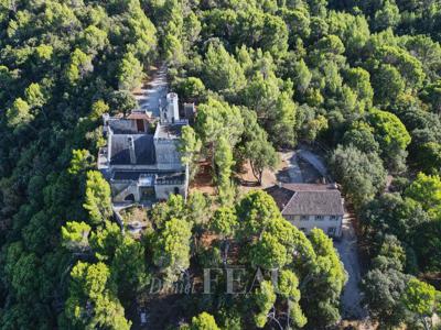 Castle for sale in Aix-en-Provence, France