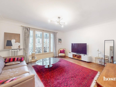 Charmant Appartement T3 au Square Charles Laurent donnant sur la rue Lecourbe