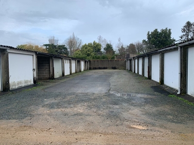 Garage-parking à Fontenay-le-Comte