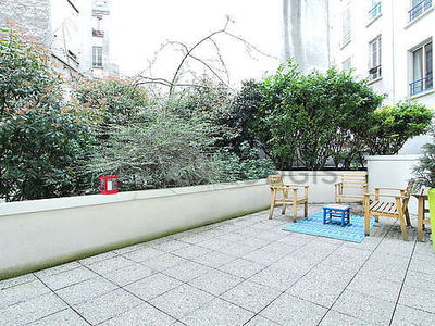 Studio meublé avec terrasse et local à vélosMontmartre (Paris 18°)