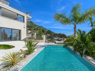 Villa de luxe de 5 pièces en vente Toulon, Provence-Alpes-Côte d'Azur