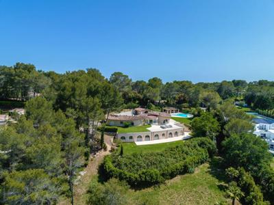 Villa de 10 pièces de luxe en vente Mouans-Sartoux, Provence-Alpes-Côte d'Azur