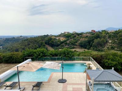Villa de luxe de 8 pièces en vente Cagnes-sur-Mer, Provence-Alpes-Côte d'Azur