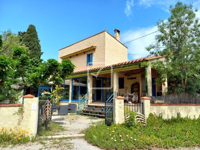 Maison de luxe en vente à Palau-del-Vidre, Occitanie