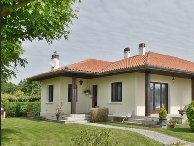 Vente maison 5 pièces 139 m² Mourenx (64150)