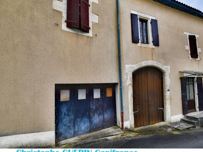 Vente maison 9 pièces 230 m² Montignac-Charente (16330)